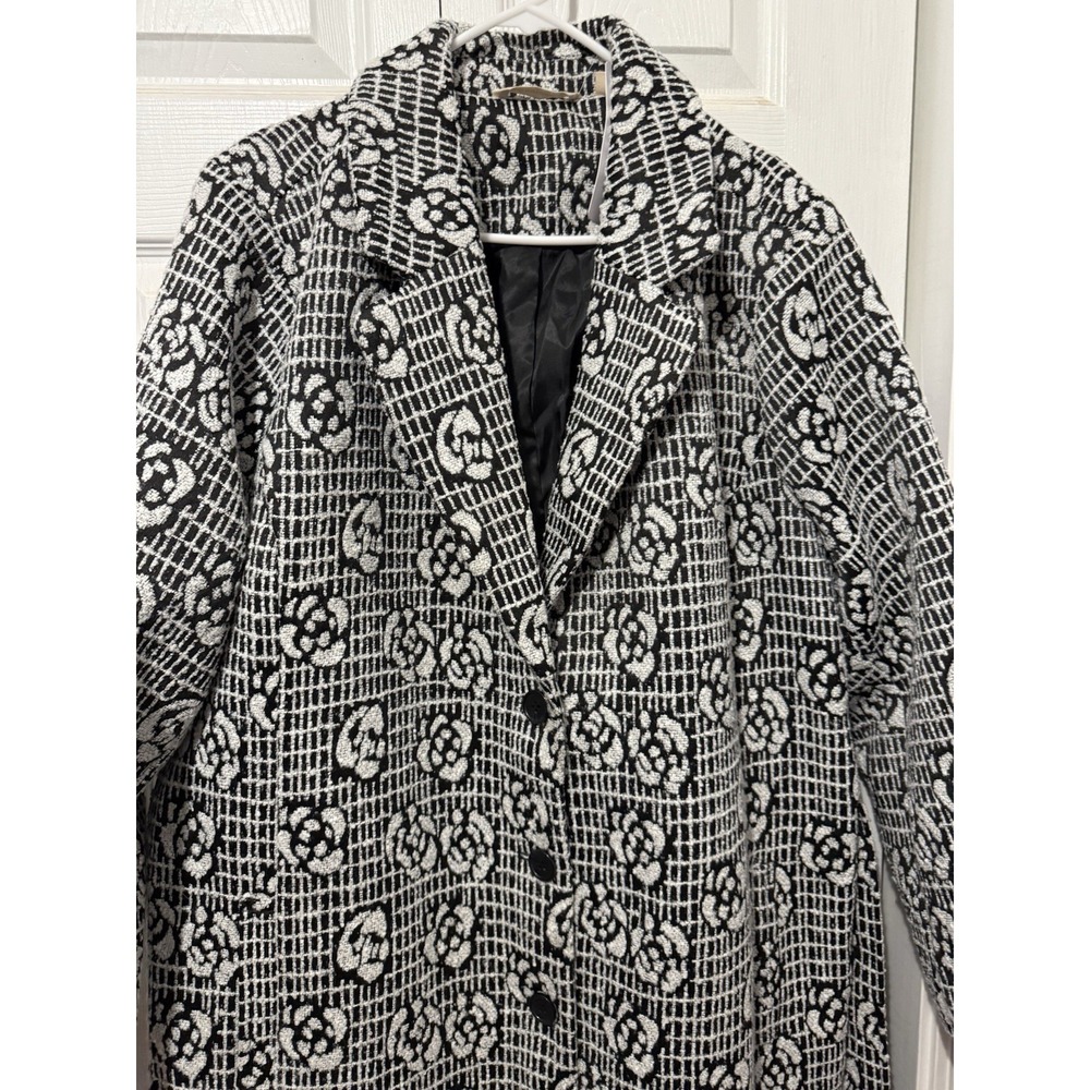 Soft Surroundings 2X NWT Black White Floral Jacquard Belted Long Coat - Picture 7 of 12